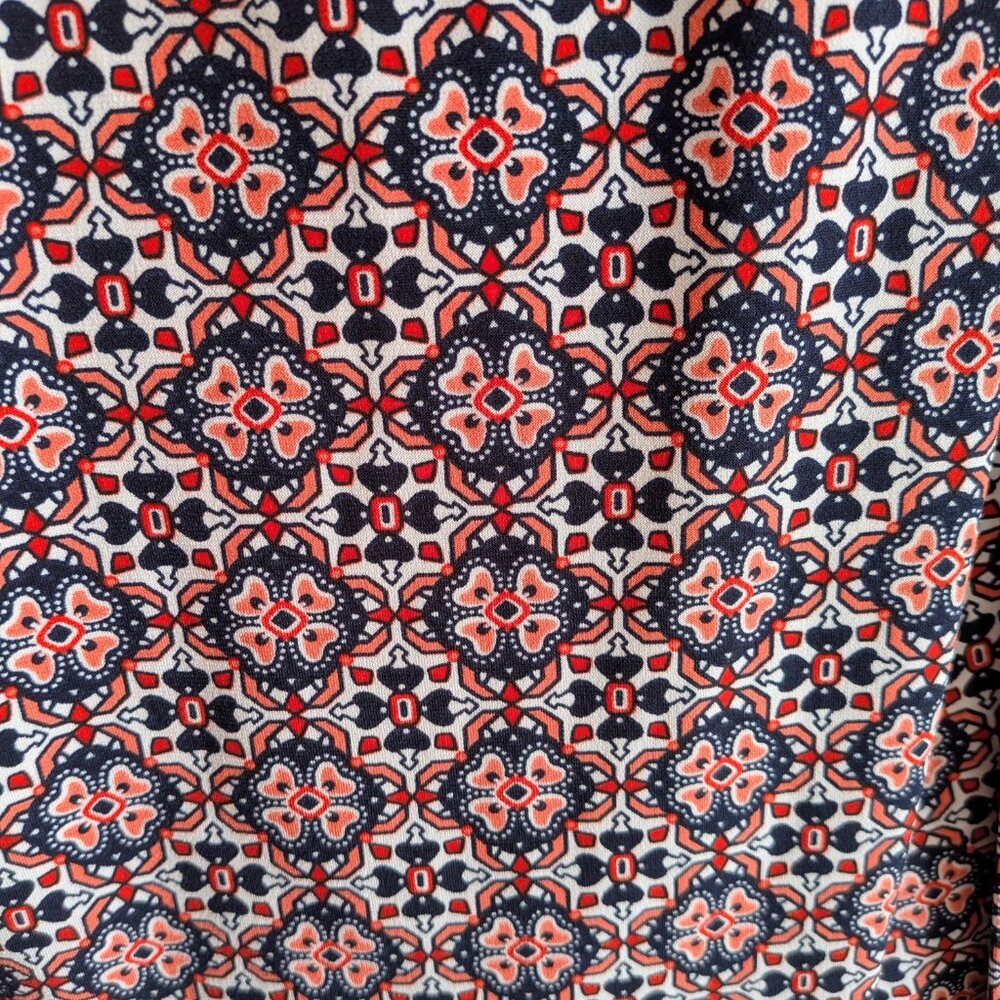 Motherhood Maternity Geometric Print Wrap Dress L - Picture 5 of 7